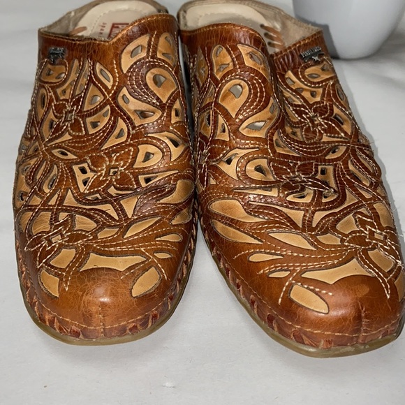 Pikolinos leather cut out mules size 38 - Picture 7 of 9